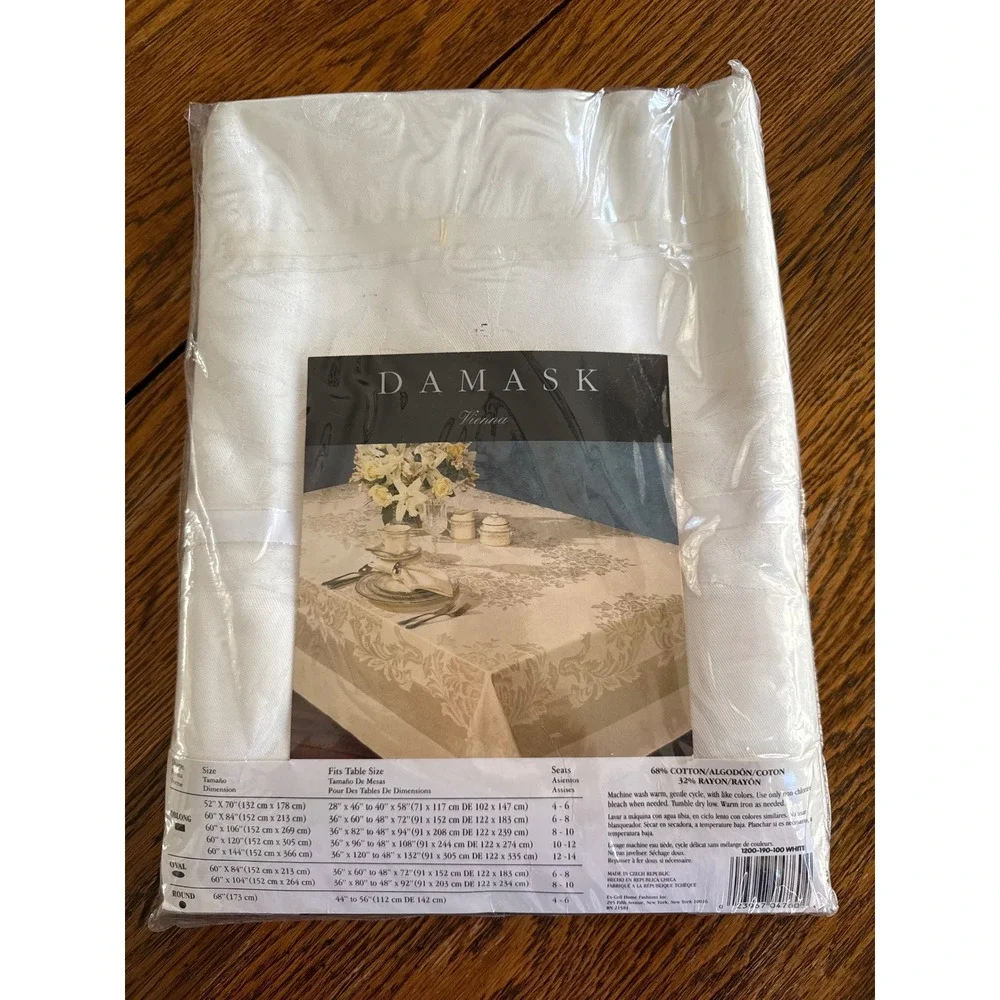 Kemp & Beatley‎ Vienna Damask Tablecloth White Oblong 60